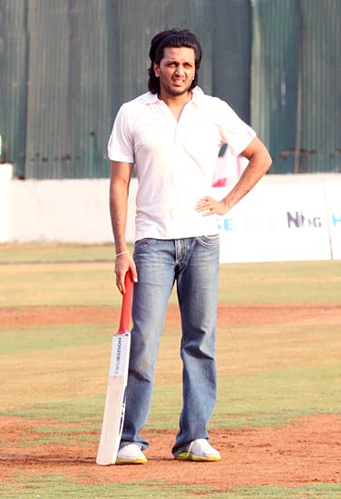 'हाउसफुल' के प्रचार में जुटे फिल्‍म के कलाकार...