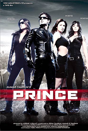 कई हसीनों के साथ रोमांस करते अभिनेता । हसीनाओं का जलवा