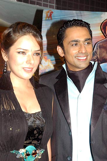 मुंबई में फ़िल्म 'चेज' का भव्य प्रीमियर...