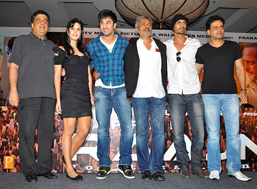 कैटरीना और रणबीर का मीडिया के सामने 'राजनीति'