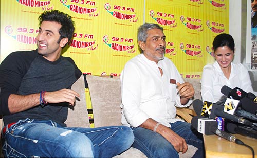 कैटरीना और रणबीर का मीडिया के सामने 'राजनीति'