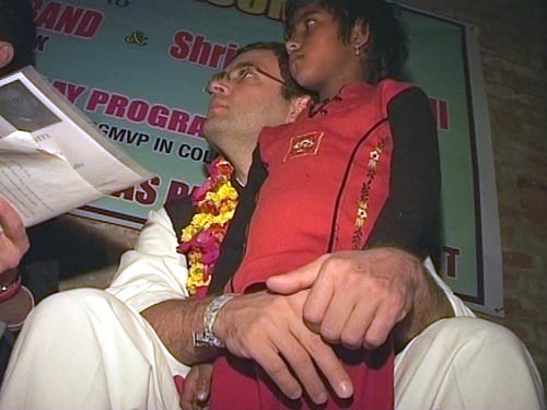 युवाओं के स्टाइल आइकॉन हैं राहुल गांधी...