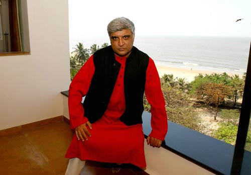 देखें बॉलीवुड की अनदेखी तस्‍वीरें  |  हॉट आइटम गर्ल