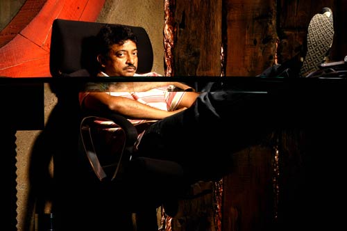 देखें बॉलीवुड की अनदेखी तस्‍वीरें  |  हॉट आइटम गर्ल