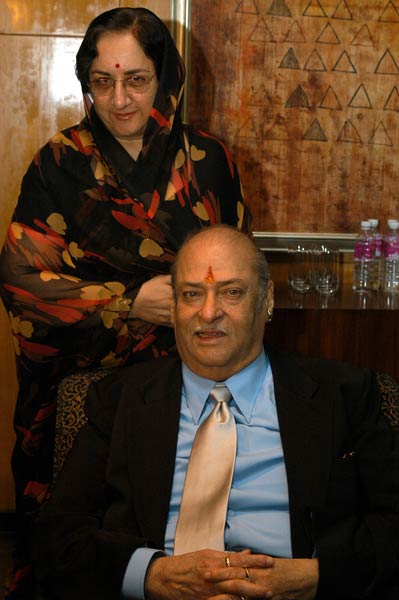 देखें बॉलीवुड की अनदेखी तस्‍वीरें  |  हॉट आइटम गर्ल