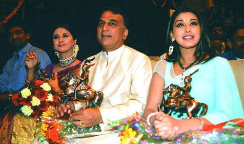 देखें बॉलीवुड की अनदेखी तस्‍वीरें  |  हॉट आइटम गर्ल