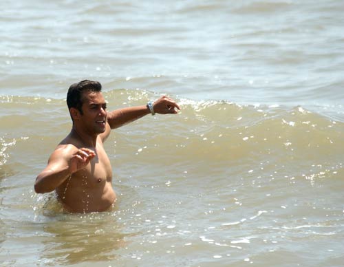 देखें बॉलीवुड की अनदेखी तस्‍वीरें  |  हॉट आइटम गर्ल