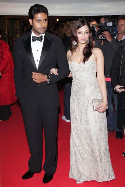 कान में रेड कार्पेट पर चलीं ऐश्वर्या राय बच्‍चन