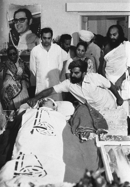 युवा सोच के नौजवान नेता थे राजीव | एक अधूरी यात्रा