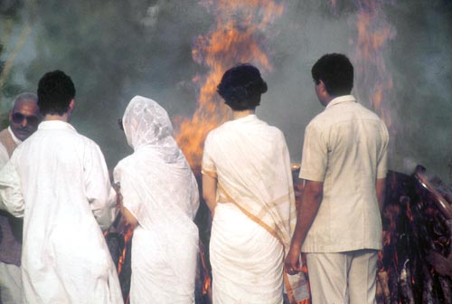 युवा सोच के नौजवान नेता थे राजीव | एक अधूरी यात्रा