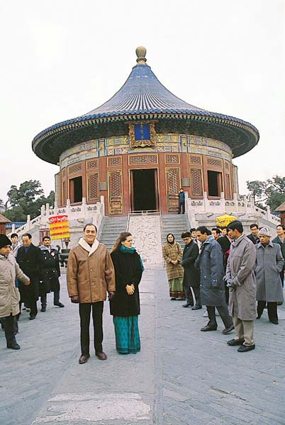 युवा सोच के नौजवान नेता थे राजीव | एक अधूरी यात्रा