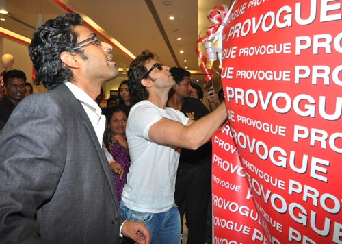 मीडिया से रू-ब-रू हुए बारबरा और रितिक । सीधी बात