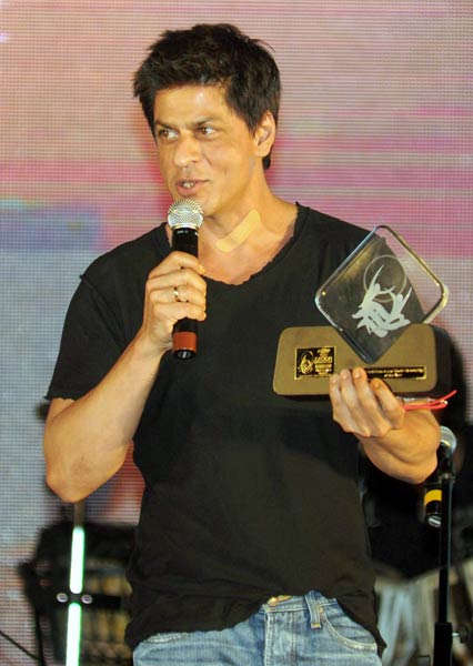 कितने पढ़े-लिखे हैं आपके चहेते बॉलीवुड सितारे...