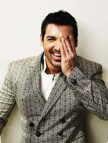 कितने पढ़े-लिखे हैं आपके चहेते बॉलीवुड सितारे...