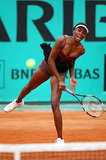 टेनिस के मैदान पर भी कम नहीं होता ग्‍लैमर...