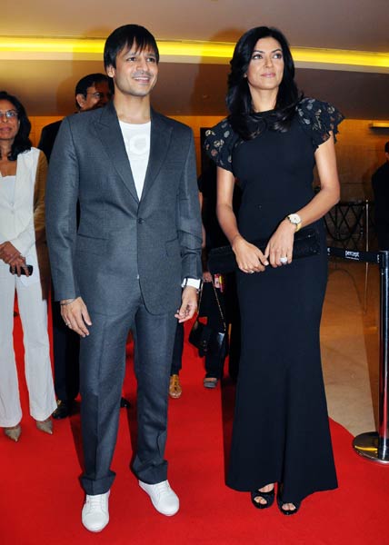 'आई एम शी' का ग्रैंड फिनाले । मेकअप के बिना अभिनेत्री