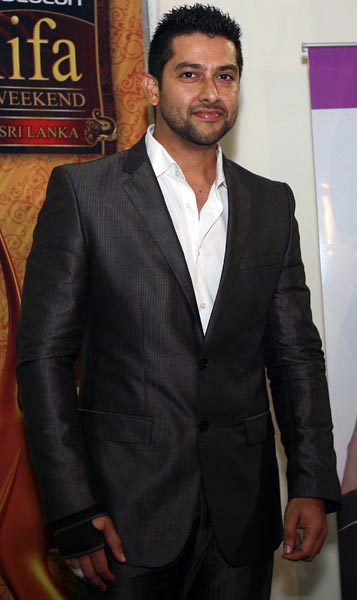 सितारों से सजी आइफा पुरस्‍कार समारोह की महफिल...