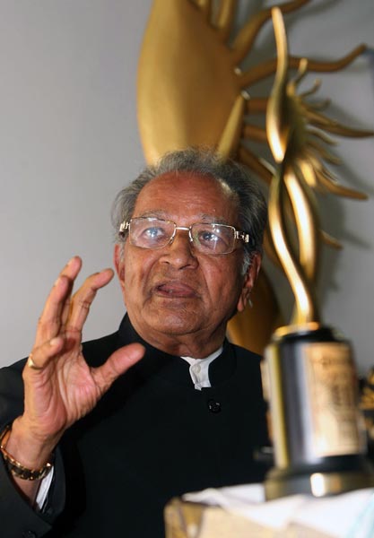 सितारों से सजी आइफा पुरस्‍कार समारोह की महफिल...