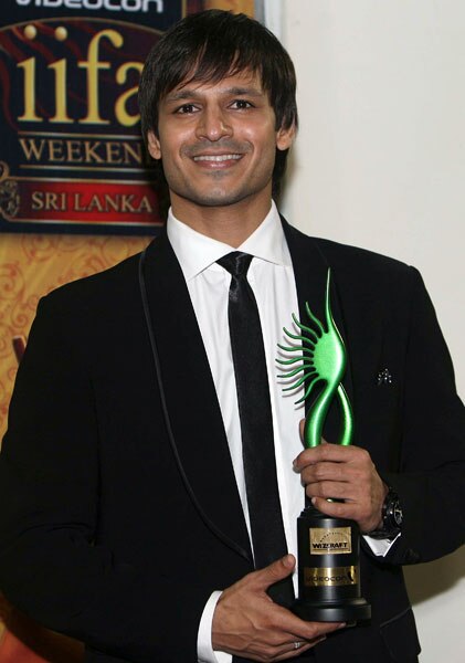 सितारों से सजी आइफा पुरस्‍कार समारोह की महफिल...