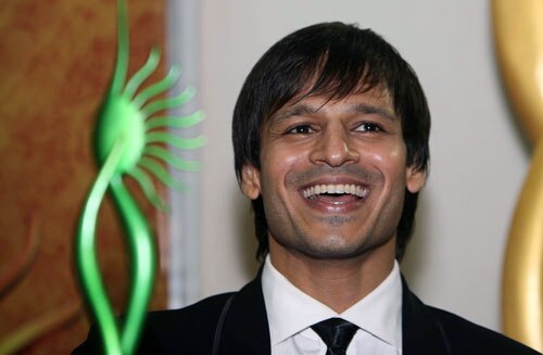 सितारों से सजी आइफा पुरस्‍कार समारोह की महफिल...