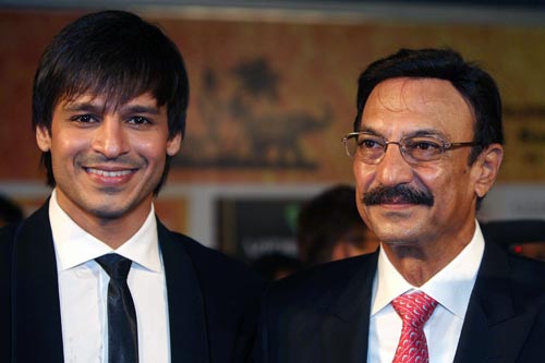 सितारों से सजी आइफा पुरस्‍कार समारोह की महफिल...