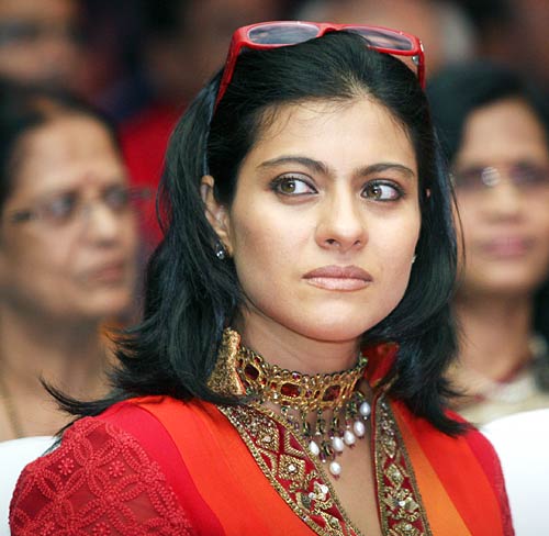 'चेहरे' के बहाने रेखा व जया ने मिलाए दिल...