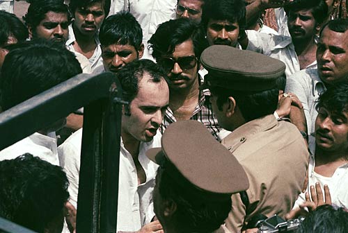 सत्ता और सियासत की धुरी थे संजय गांधी