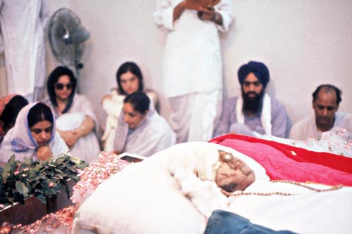 सत्ता और सियासत की धुरी थे संजय गांधी