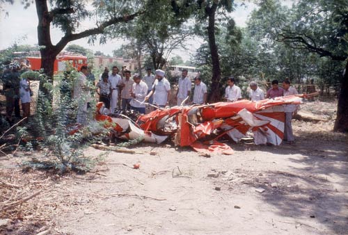 सत्ता और सियासत की धुरी थे संजय गांधी