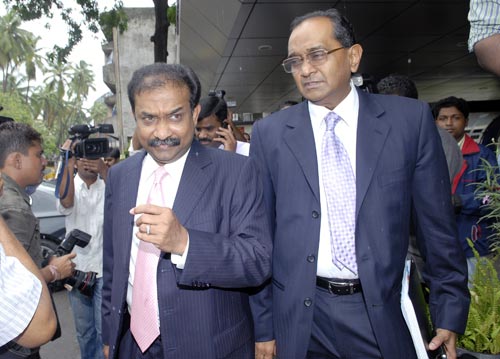 बीसीसीआई से मिले आईपीएल टीम मालिक