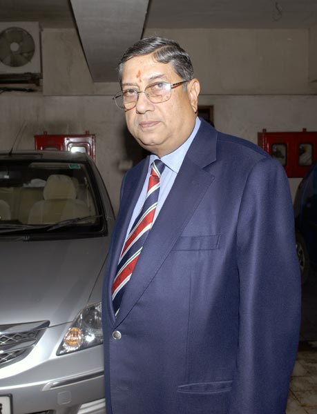 बीसीसीआई से मिले आईपीएल टीम मालिक