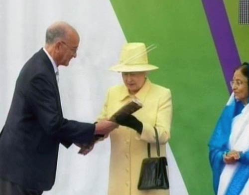 खेलों में उमंग भरने भारत पहुंची मशाल