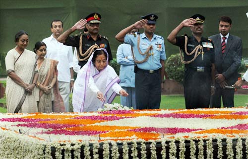 तस्‍वीरों में देखें बीता सप्‍ताह । बॉलीवुड की अनदेखी तस्‍वीरें