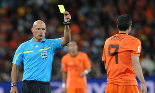 फुटबॉल विश्‍व कप की जीत का जश्‍न मनाते स्‍पेन के प्रशंसक