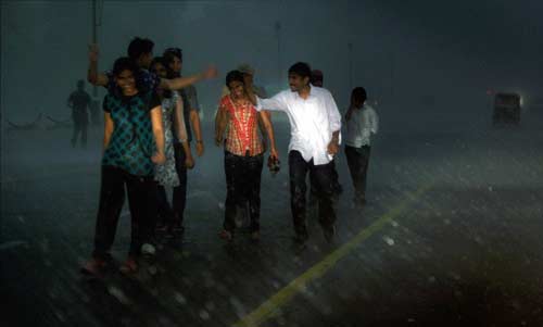 पहली ही बारिश में दिल्‍ली हुई पानी-पानी