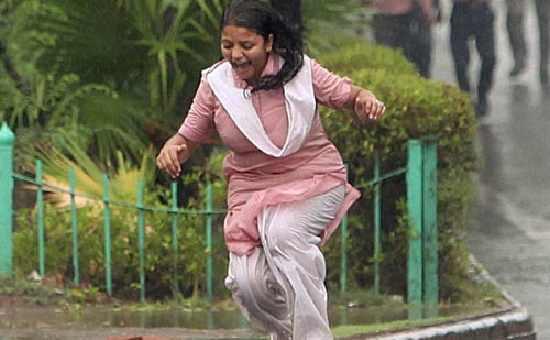 पहली ही बारिश में दिल्‍ली हुई पानी-पानी