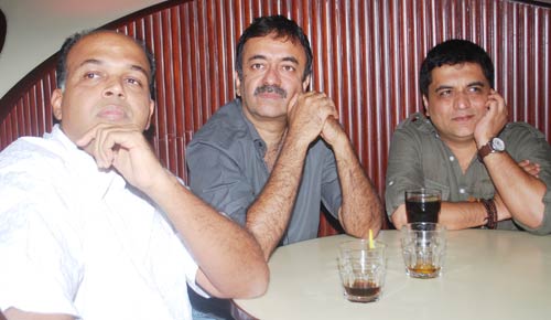 पीपली लाइव: 'महंगाई डायन खात...' के साथ म्‍यूजिक लॉच