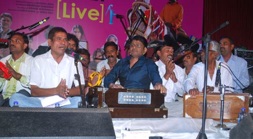 पीपली लाइव: 'महंगाई डायन खात...' के साथ म्‍यूजिक लॉच