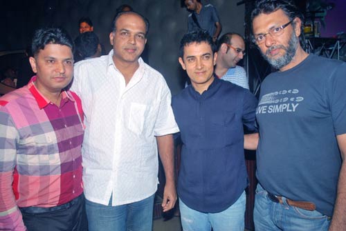 पीपली लाइव: 'महंगाई डायन खात...' के साथ म्‍यूजिक लॉच