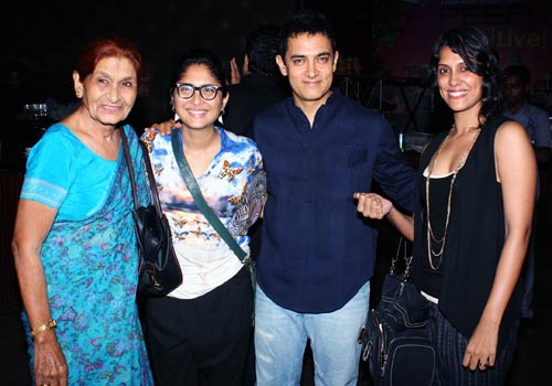 पीपली लाइव: 'महंगाई डायन खात...' के साथ म्‍यूजिक लॉच