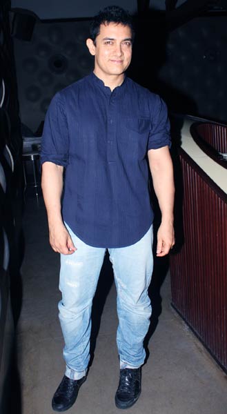 पीपली लाइव: 'महंगाई डायन खात...' के साथ म्‍यूजिक लॉच