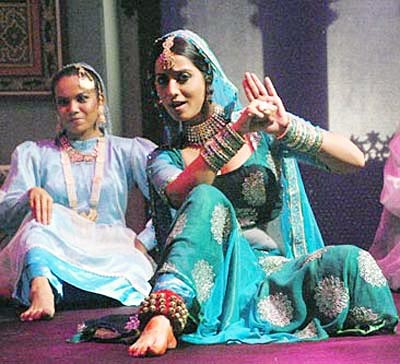 फिल्‍मों में मुजरे पर थिरकना हर अभिनेत्री की चाहत