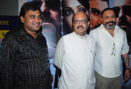 फिल्‍म 'लम्‍हा' की स्‍पेशल स्‍क्रीनिंग पर जुटे बॉलीवुड सितारे