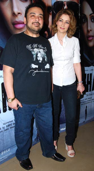 फिल्‍म 'लम्‍हा' की स्‍पेशल स्‍क्रीनिंग पर जुटे बॉलीवुड सितारे