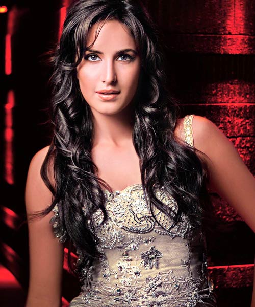 26 की हुई हुस्‍न परी कैटरीना । बॉलीवुड की जान है कैटरीना