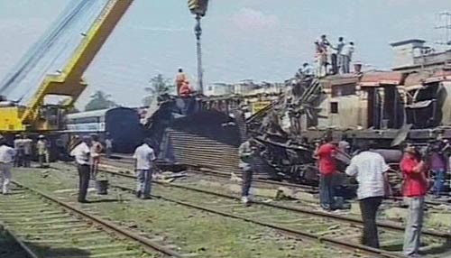 प. बंगाल में एक और रेल हादसा | वीडियो