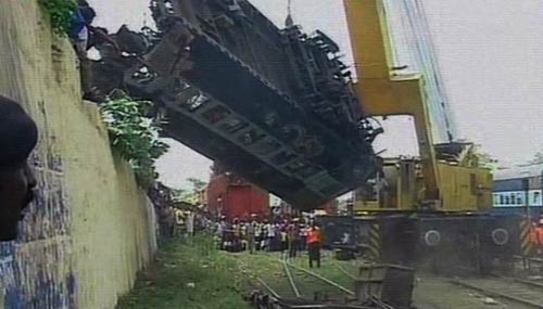 प. बंगाल में एक और रेल हादसा | वीडियो