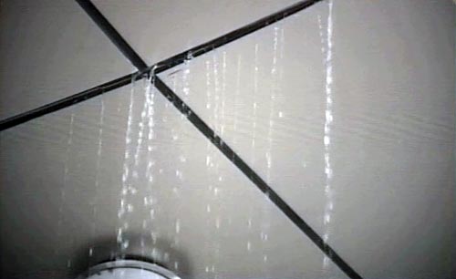 बारिश ने थामी दिल्ली की रफ्तार | फोटो देखें