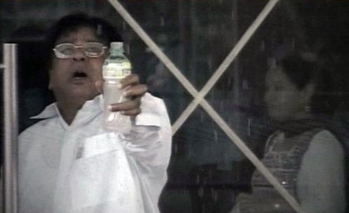 बारिश ने थामी दिल्ली की रफ्तार | फोटो देखें