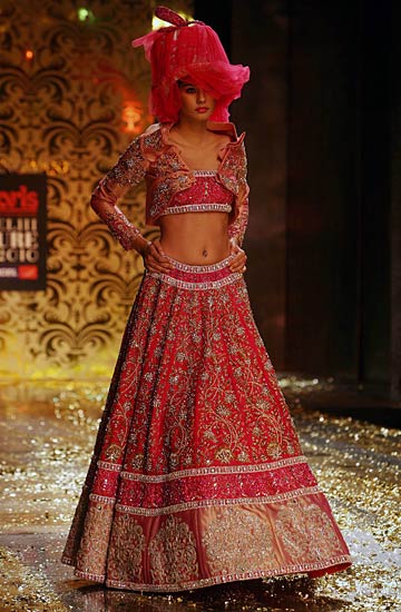 मानव के फैशन शो में ग्‍लैमर का तड़का...